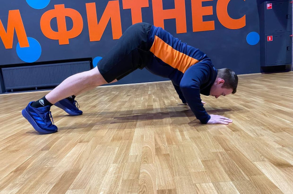 Индийские отжимания: техника выполнения, какие мышцы работают